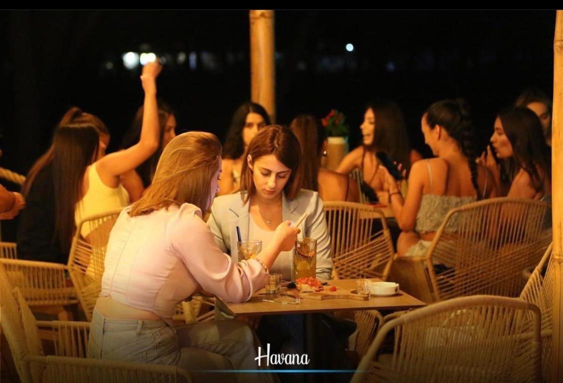 Havana House Sakes Exteriör bild