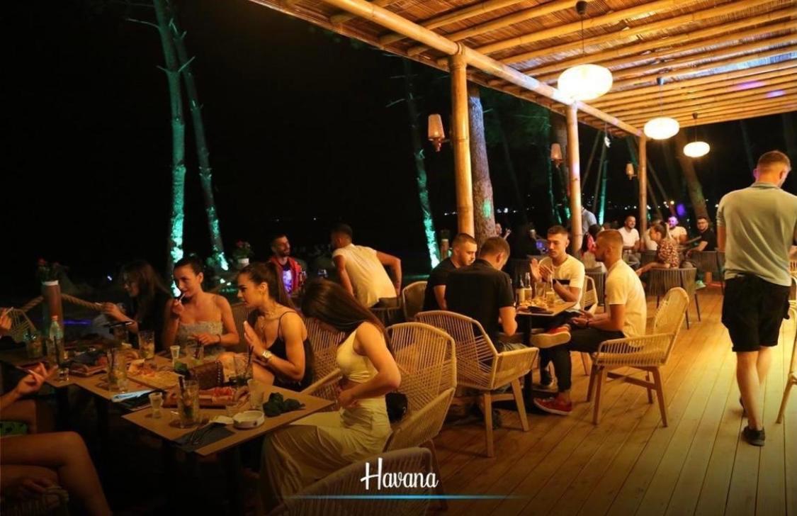 Havana House Sakes Exteriör bild