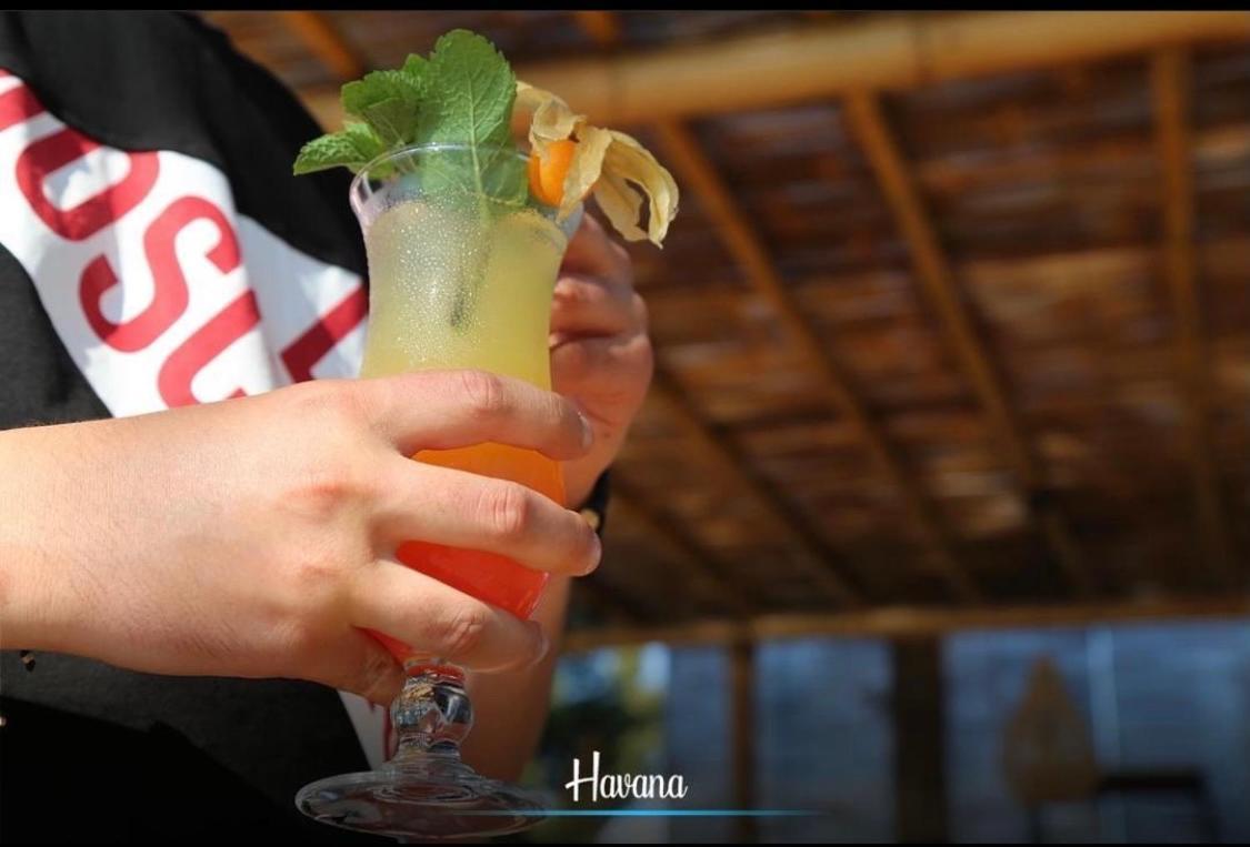 Havana House Sakes Exteriör bild